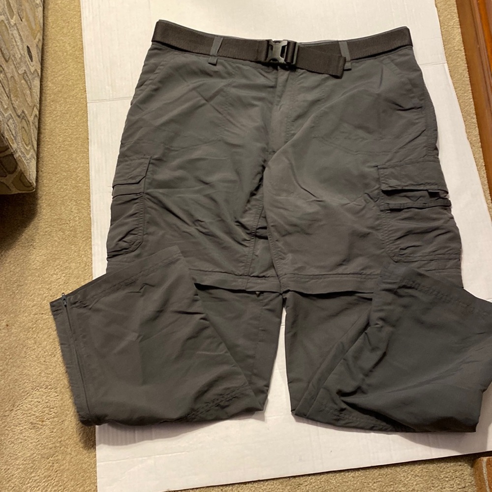 Cabela’s Zip-Off Fishing Pants for Men. 38 W.  30 L